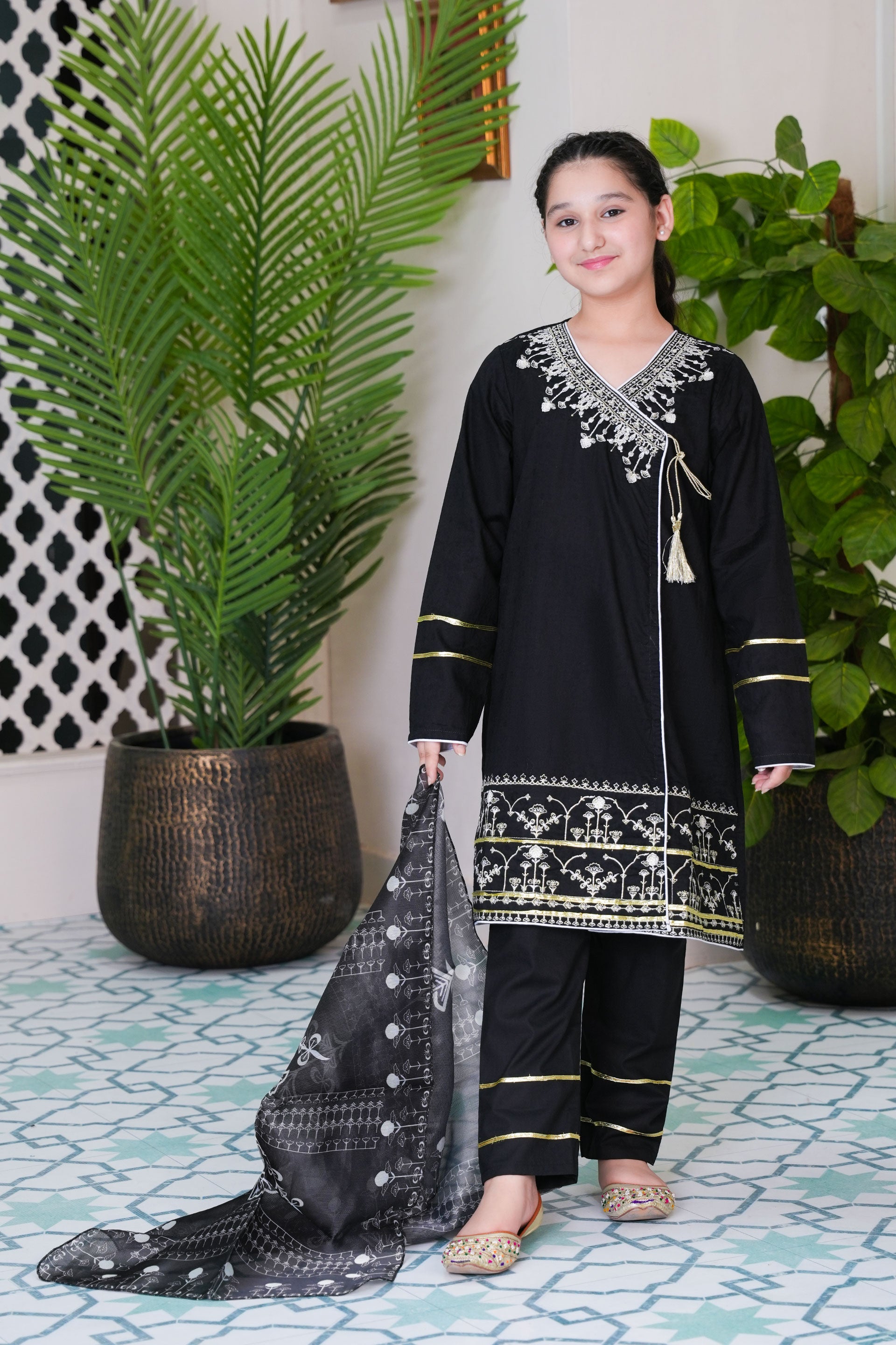 Classic Noir – 3 Piece