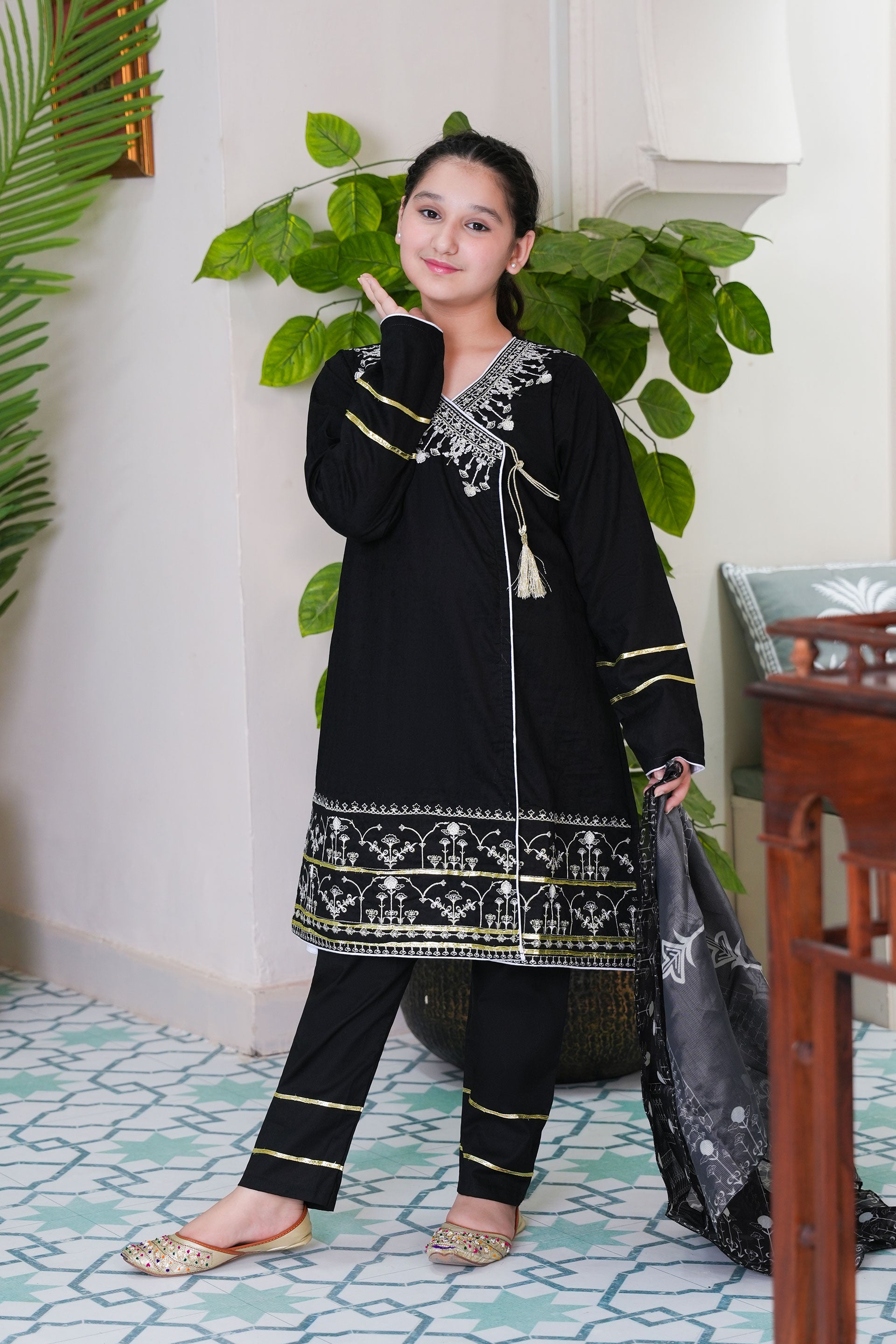 Classic Noir – 3 Piece