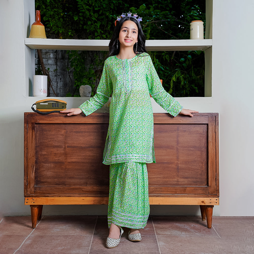 Floral Embroidered Lawn 2 Piece for Girls